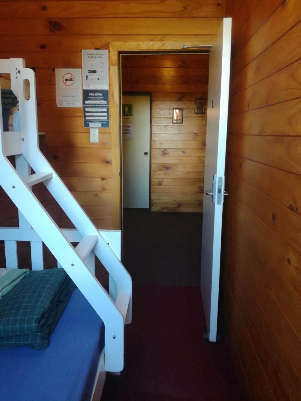 Junohall Backpackers Cuevas de Waitomo Exterior foto