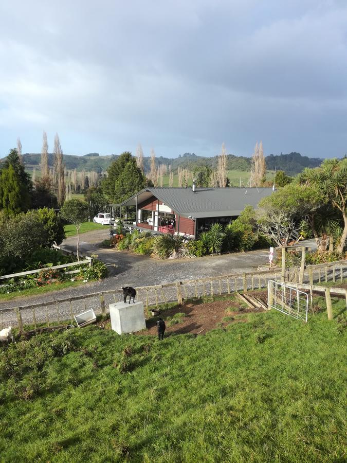 Junohall Backpackers Cuevas de Waitomo Exterior foto