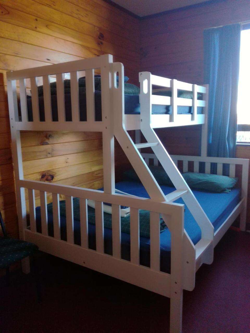 Junohall Backpackers Cuevas de Waitomo Exterior foto
