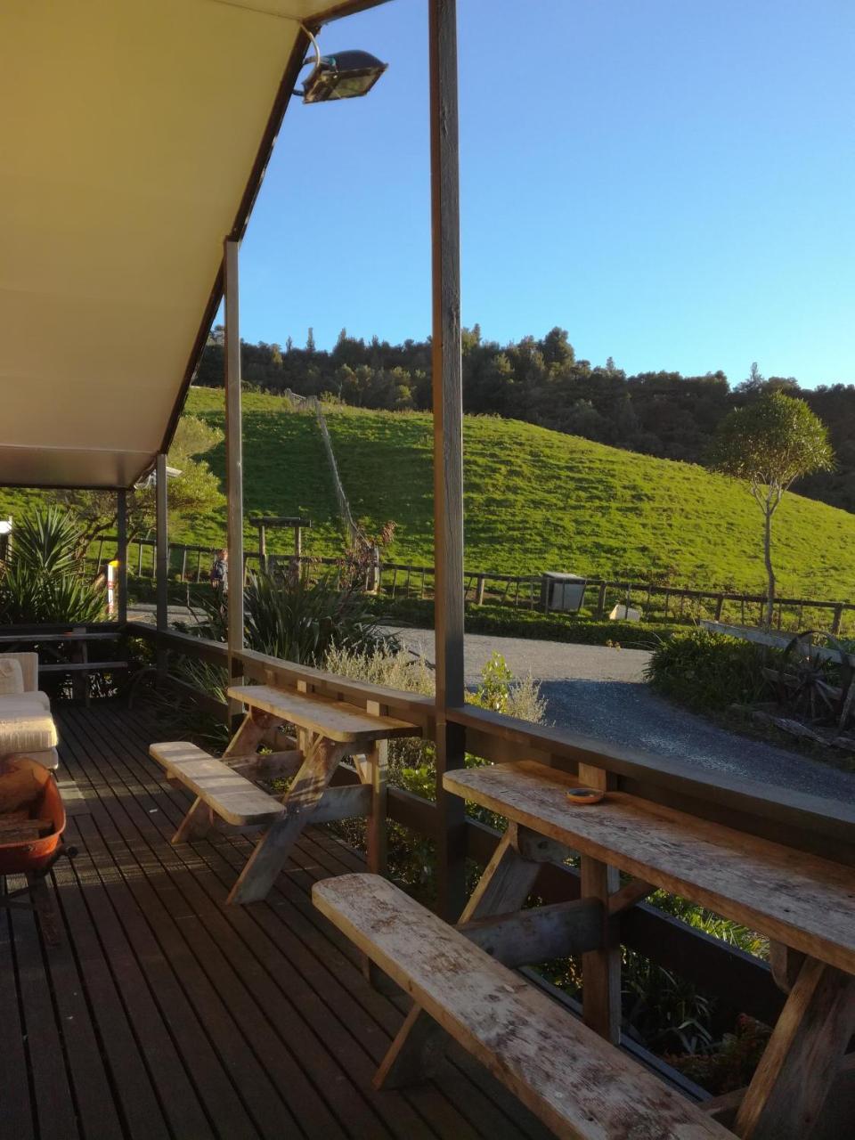 Junohall Backpackers Cuevas de Waitomo Exterior foto