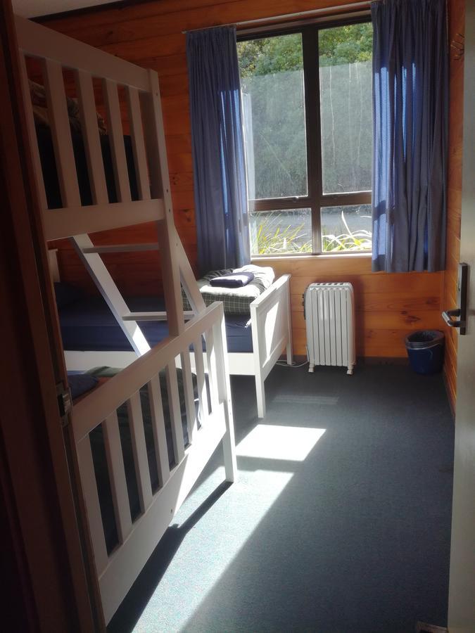 Junohall Backpackers Cuevas de Waitomo Exterior foto